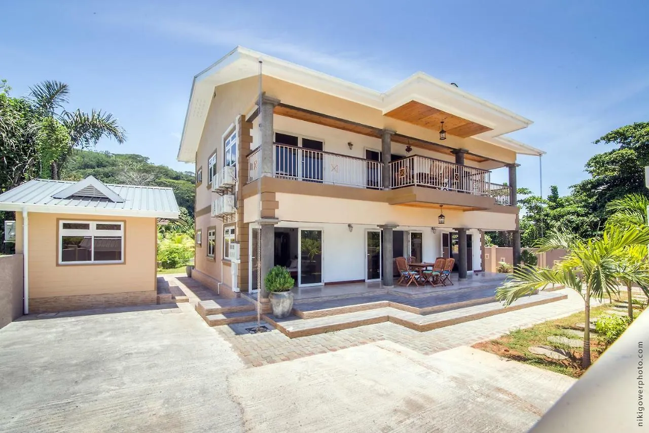 Flora'S Self Catering Apartments Victoria 0*,  Seychelles