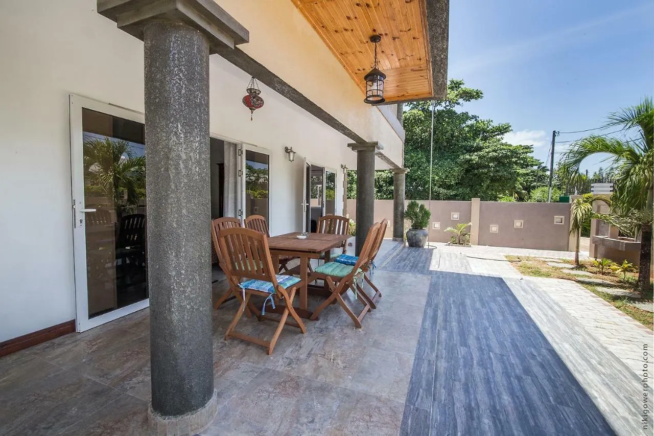 Flora'S Self Catering Apartments Victoria Seychelles